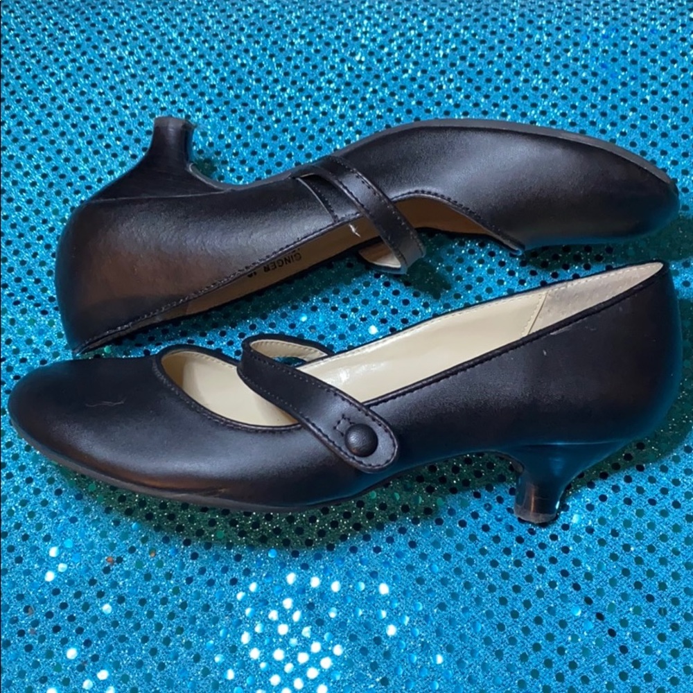 Round-Toe Mary Jane Kitten Heels